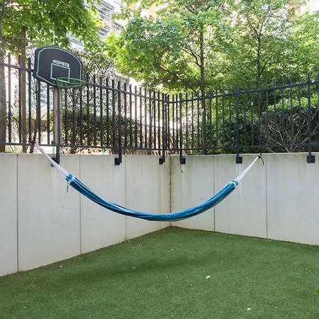 Spacious T3 Of 83 M2 With Garden * パリ